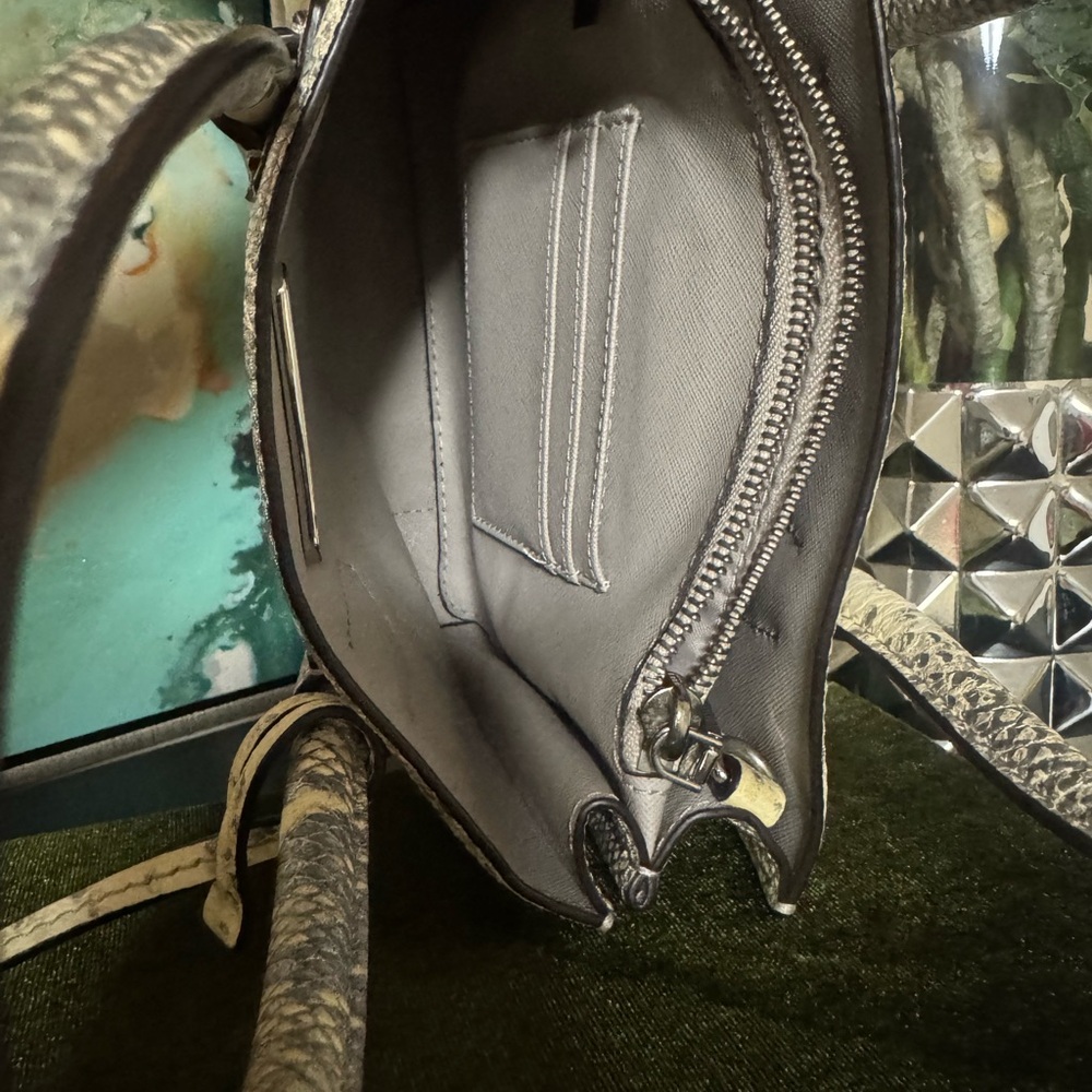 Michael Kors Elegant Snakeskin Crossbody Handbag / NWOT - Picture 4 of 9